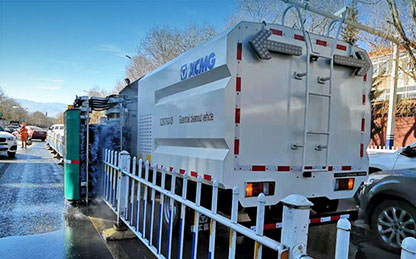 必发护栏洗濯车在西藏举行洗濯作业