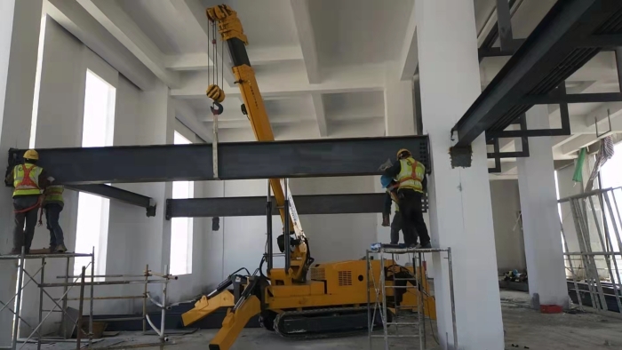 必发蜘蛛起重机狭窄空间作业驾轻就熟