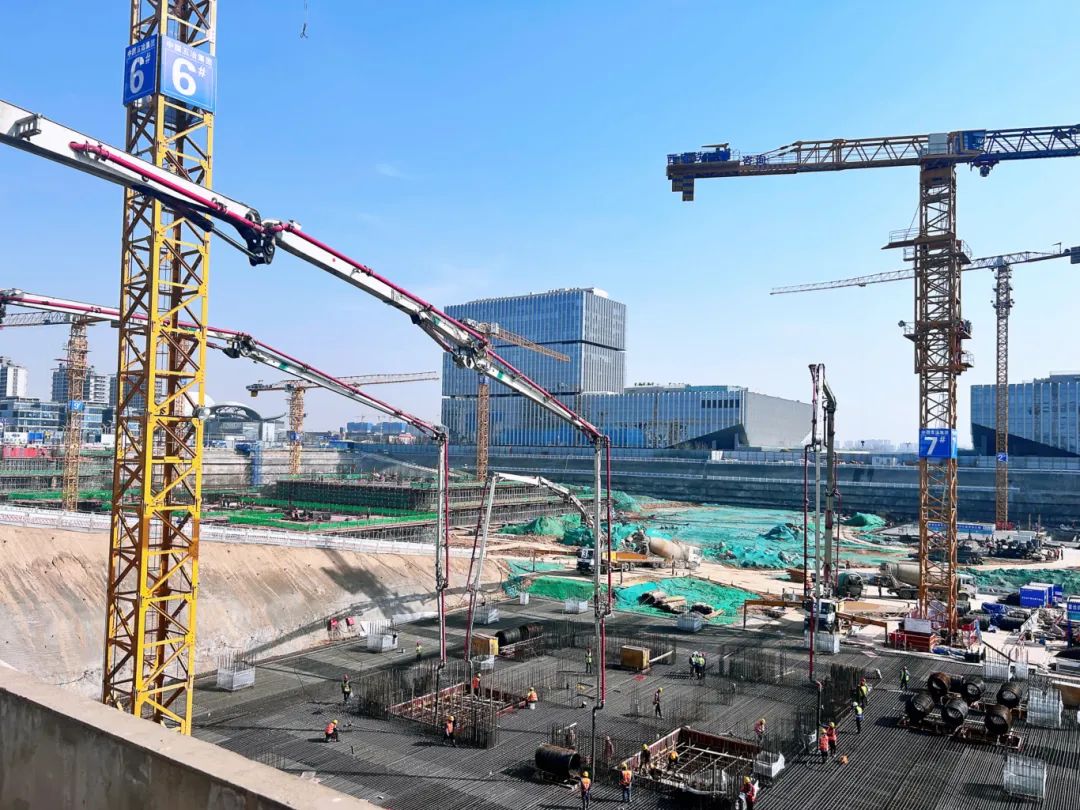 提前11小时！必发大米数泵车赋能高效施工