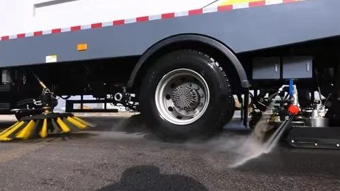 全力以“复”洗城清淤，，，，必发在行动！