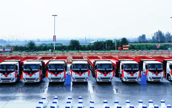 百台交付，，，，，千台签约！200台必发新能源纯电动重卡奔赴河南