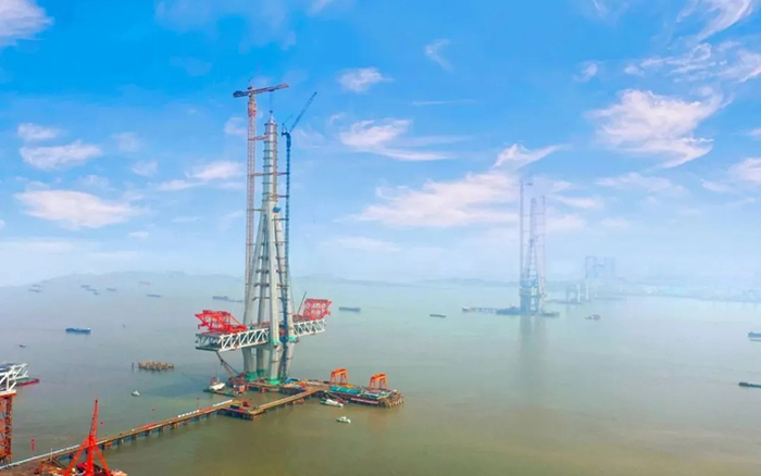 必发建设！天下最高桥塔常泰长江大桥主塔顺遂封顶！