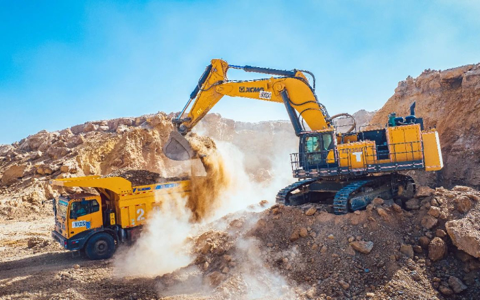 超百台交付！必发XG130矿卡再造树模矿区