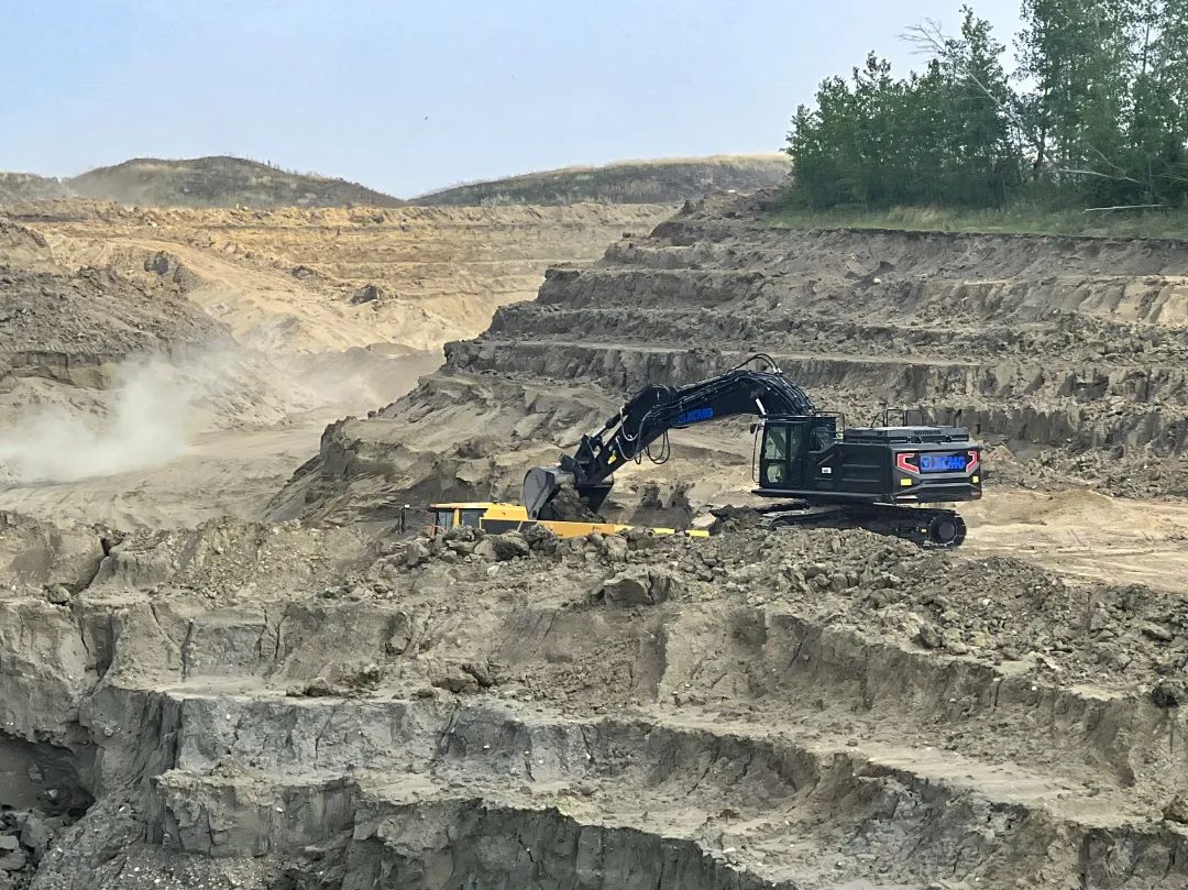 必发这个“大块头”，，，，，，，泰裤辣！